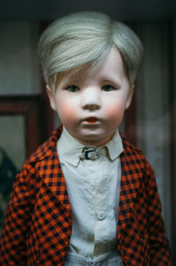 ©Sweeny, The Doll